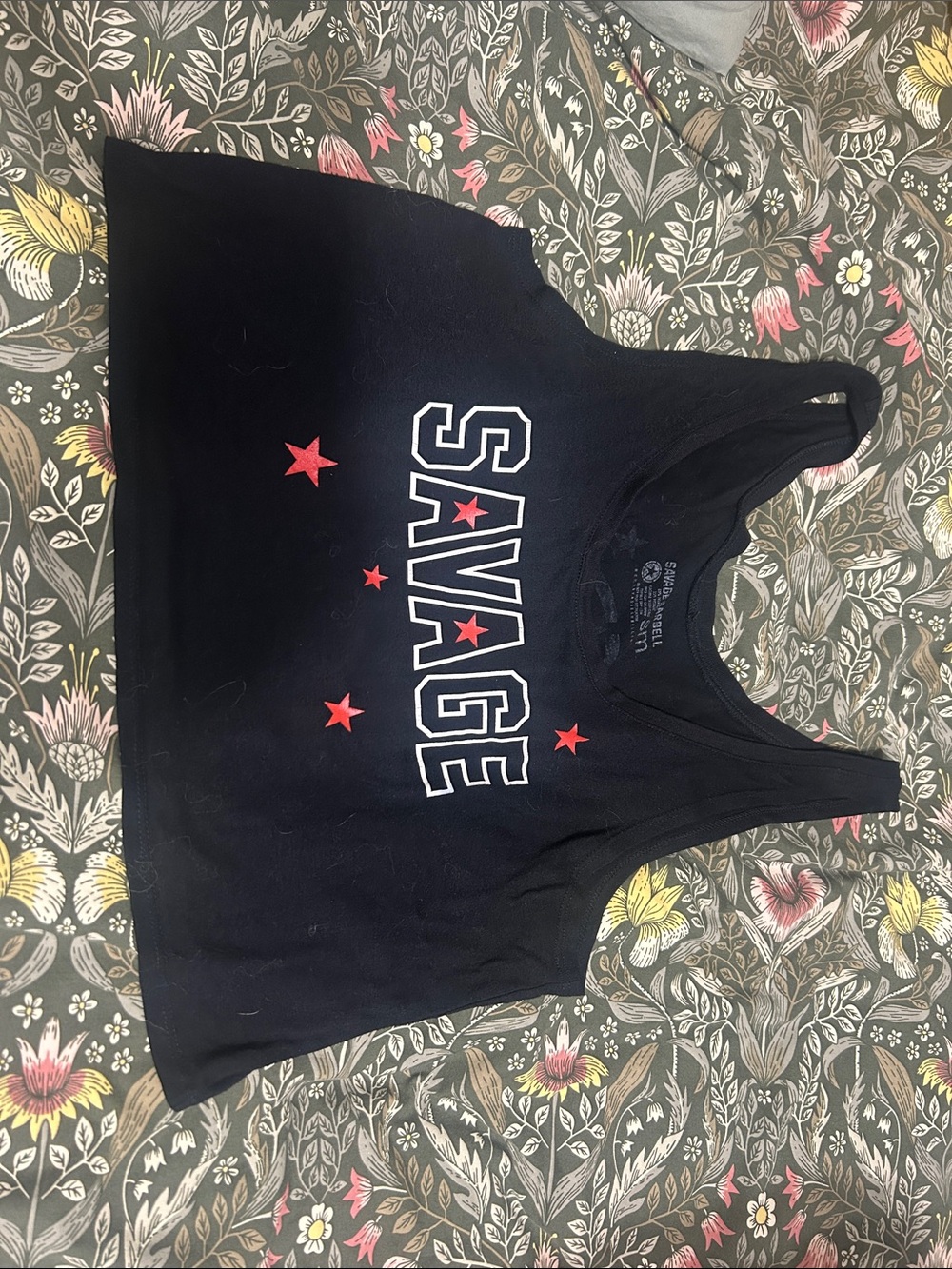 Black 'SAVAGE BARBELL’ Graphic Crop Tank with Red Stars